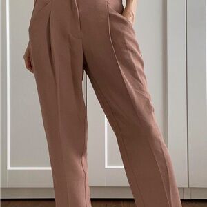 Aritzia Wilfred Tan High-Waisted Trousers with Elegant Pleats
